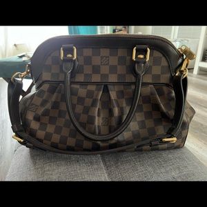 Authentic Louis Vuitton Trevi pm